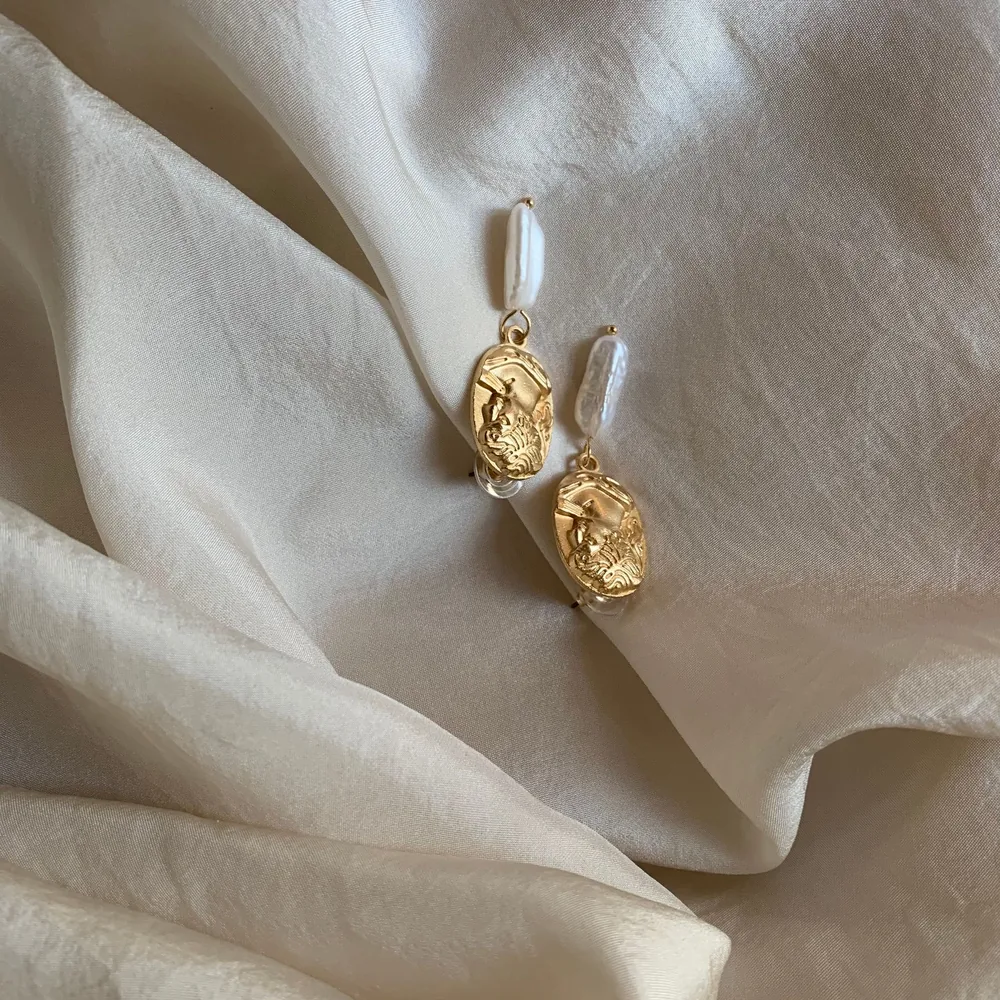 Aros medalla con perla